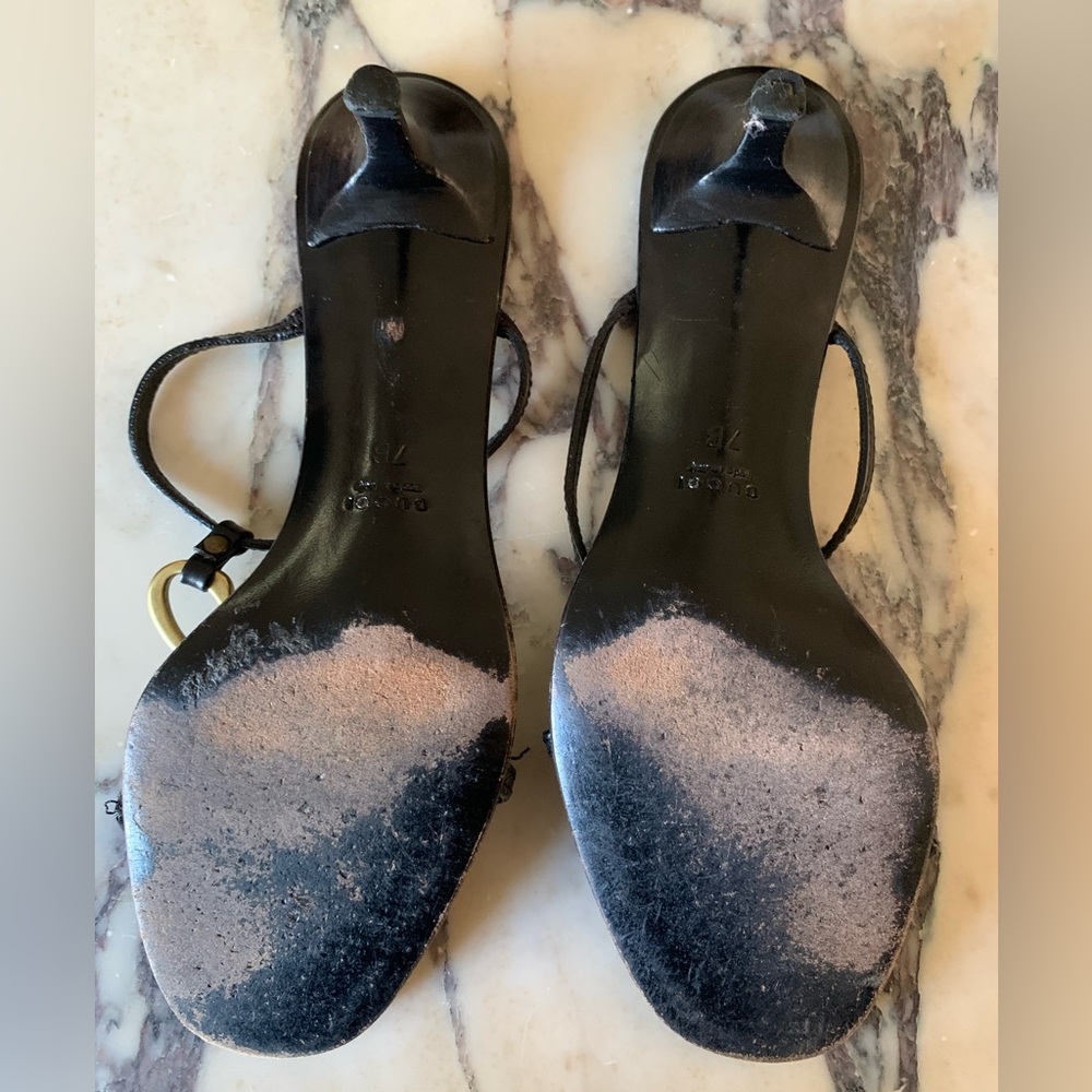 Gucci Black Leather Sandals with Gold Detail - Picture 6 of 6